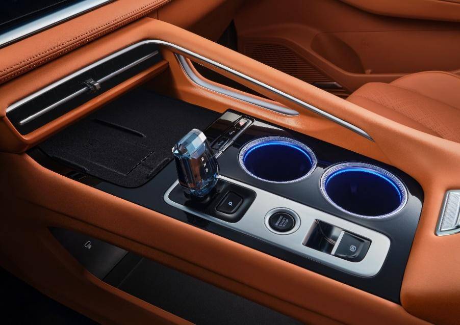 吉利又整新活:全新博越外觀大變樣,誰說中國汽車設計不行?