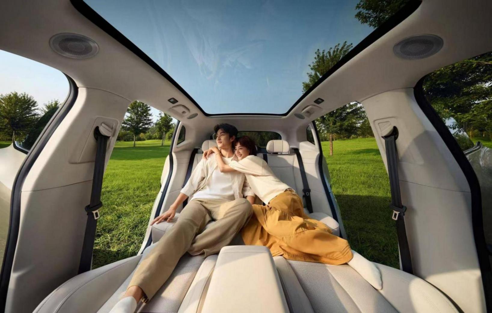 嵐圖高管稱全景天幕不抗熱